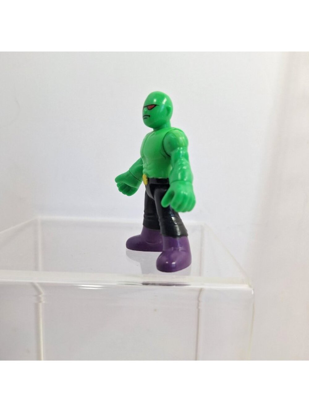 Imaginext DC Super Friends Martian Manhunter Action Figure Green Purple - Picture 2 of 9